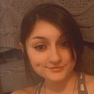 Meet your Posher, Kendra